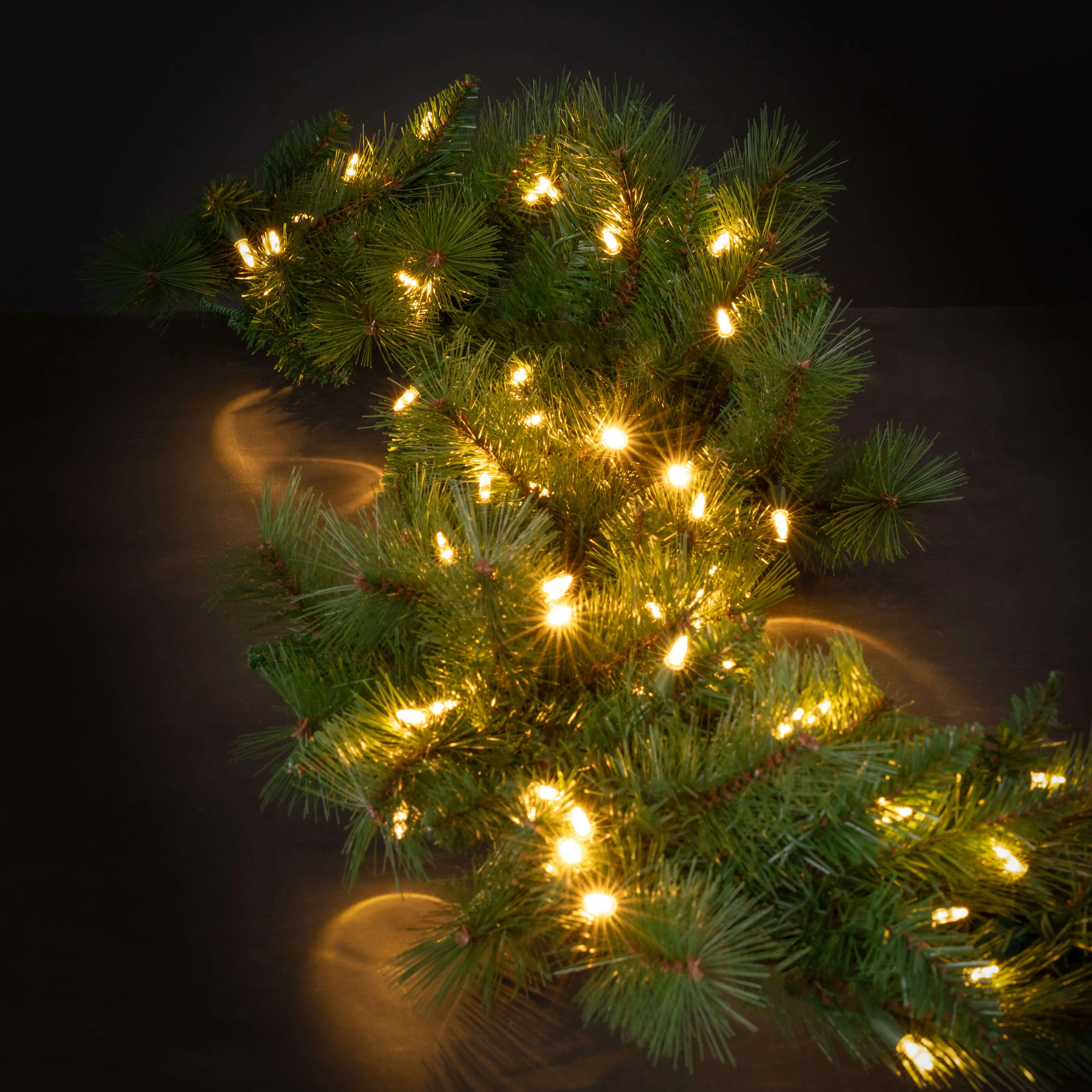 9" Lit Uv Safe Pine Wreath