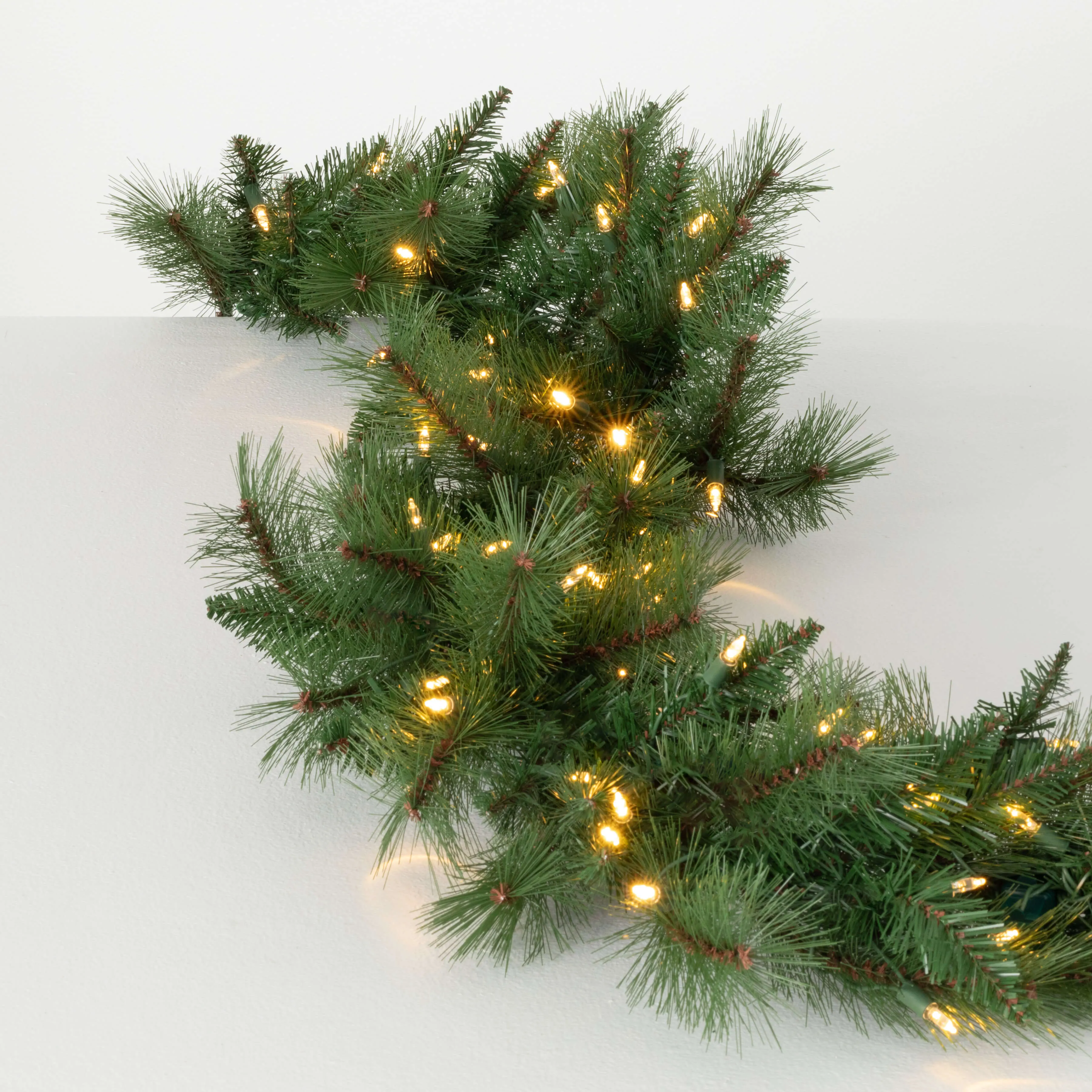 9" Lit Uv Safe Pine Wreath