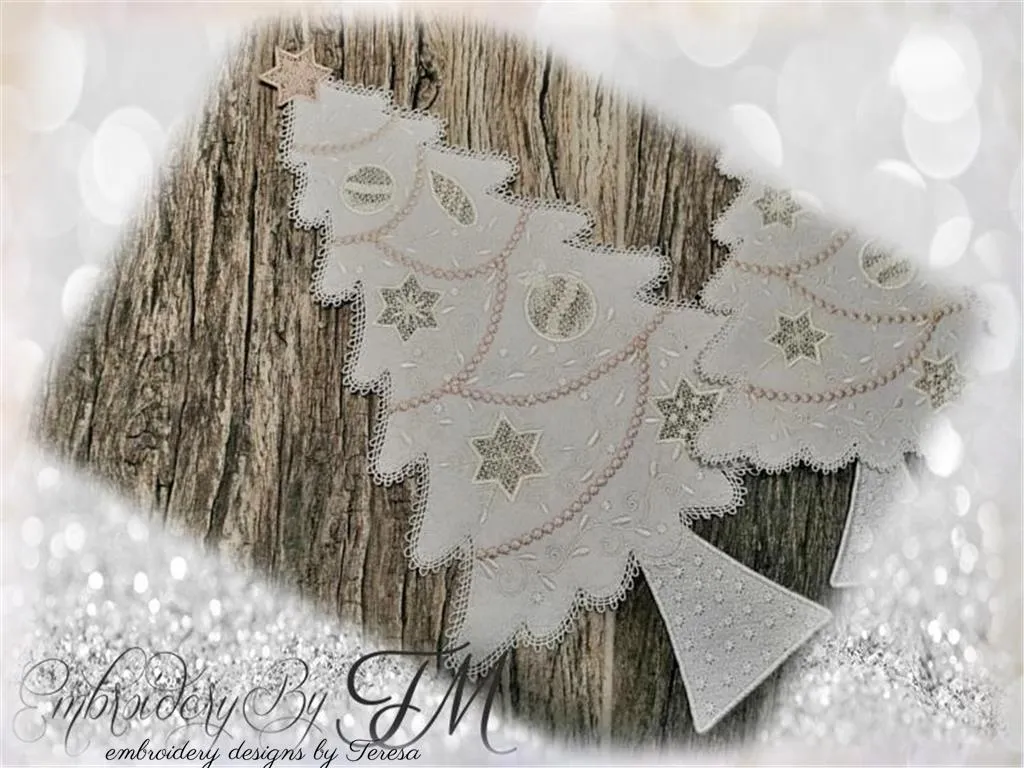 Christmas tree / three sizes / combination of lace and felt