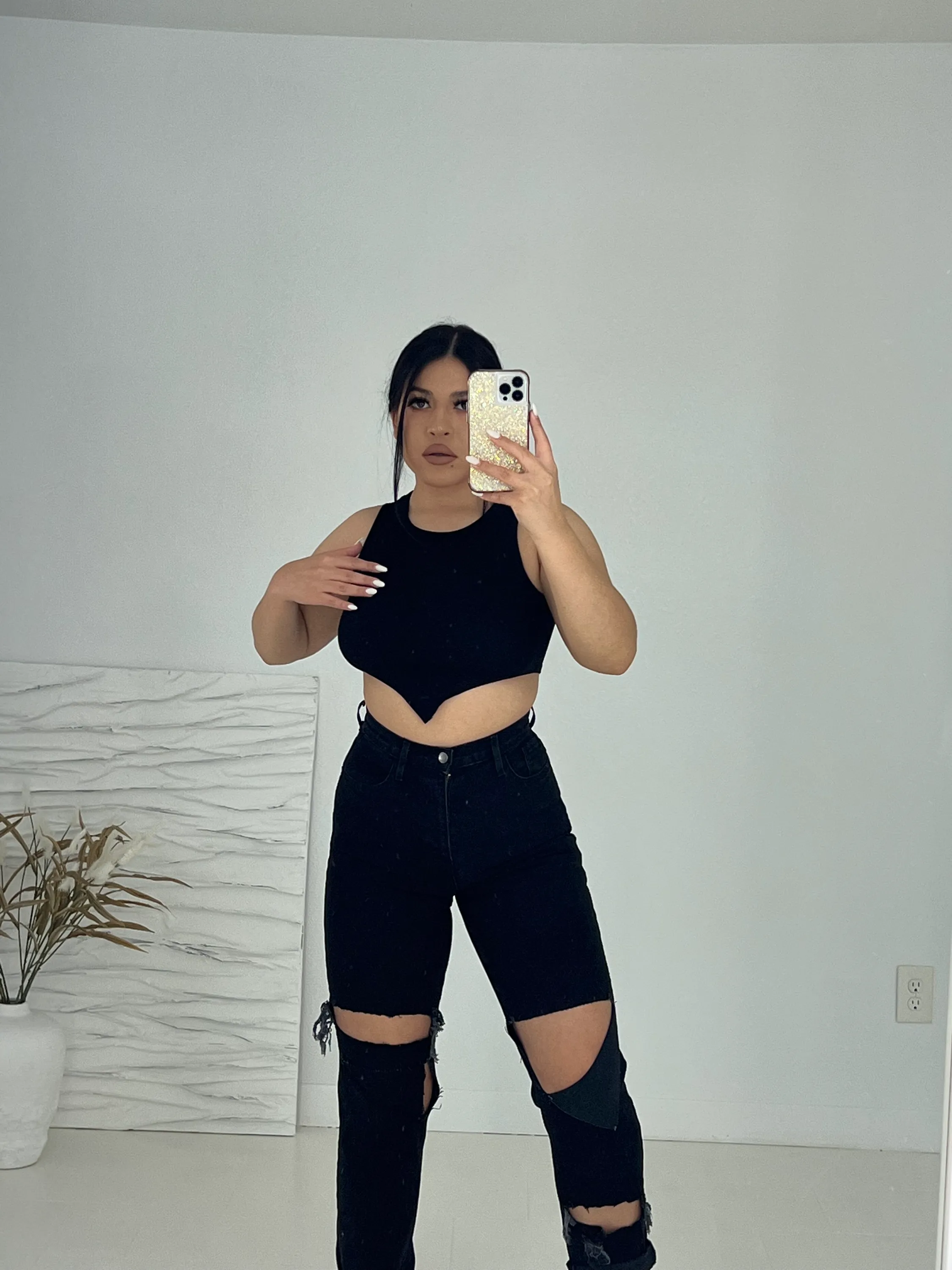 CLAIRE BLACK CROP TOP