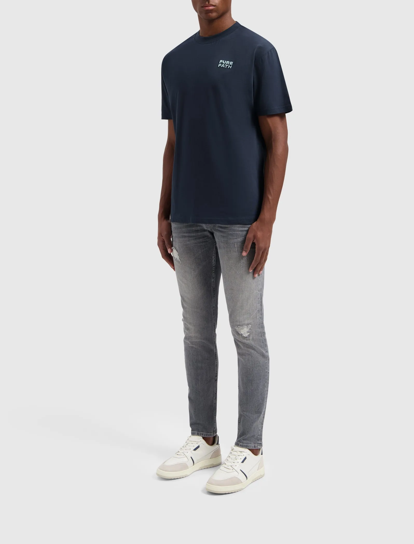 Embroidery Logo T-shirt | Navy