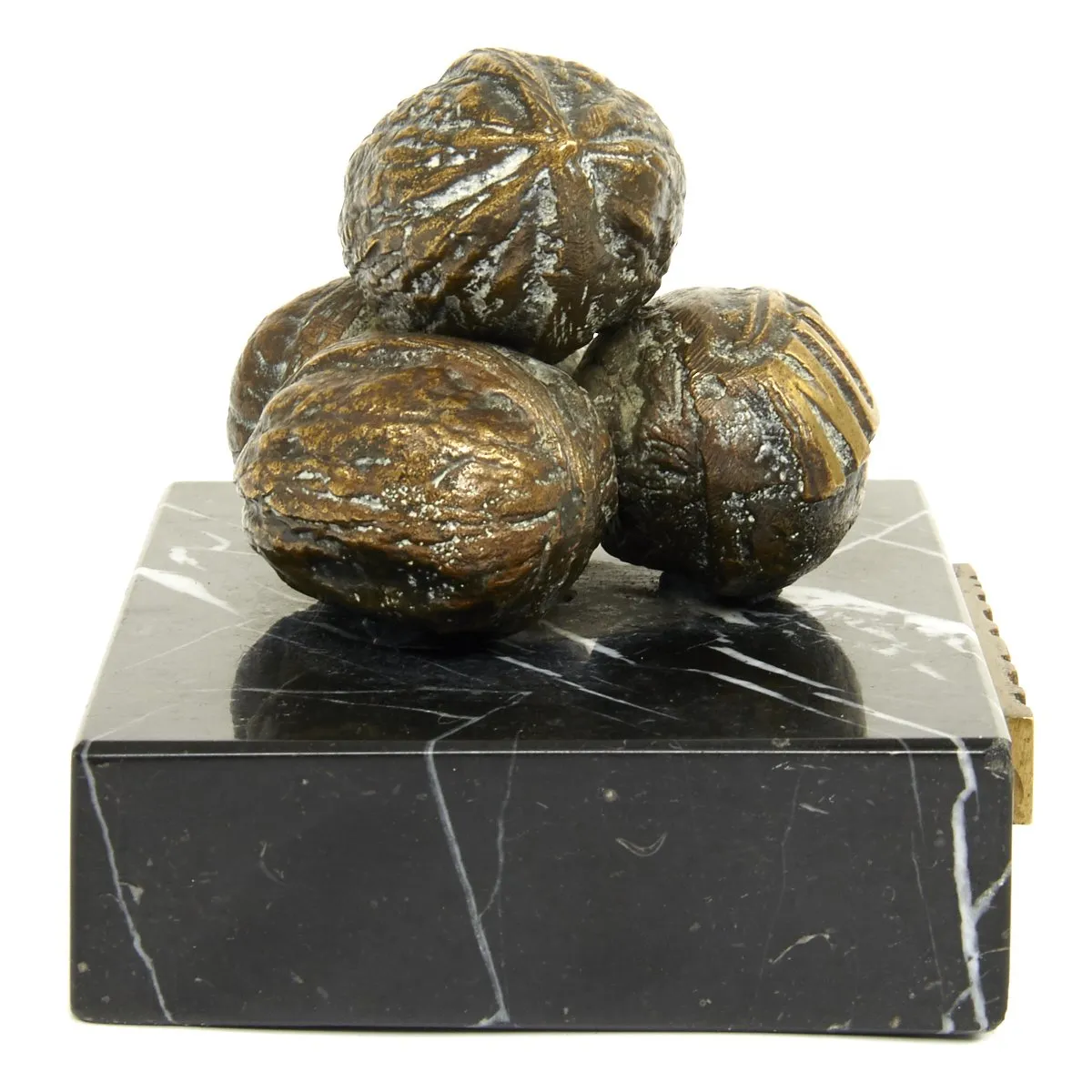 Original U.S. WWII Bastogne December 1944 NUTS Bronze with Black White Marble Base