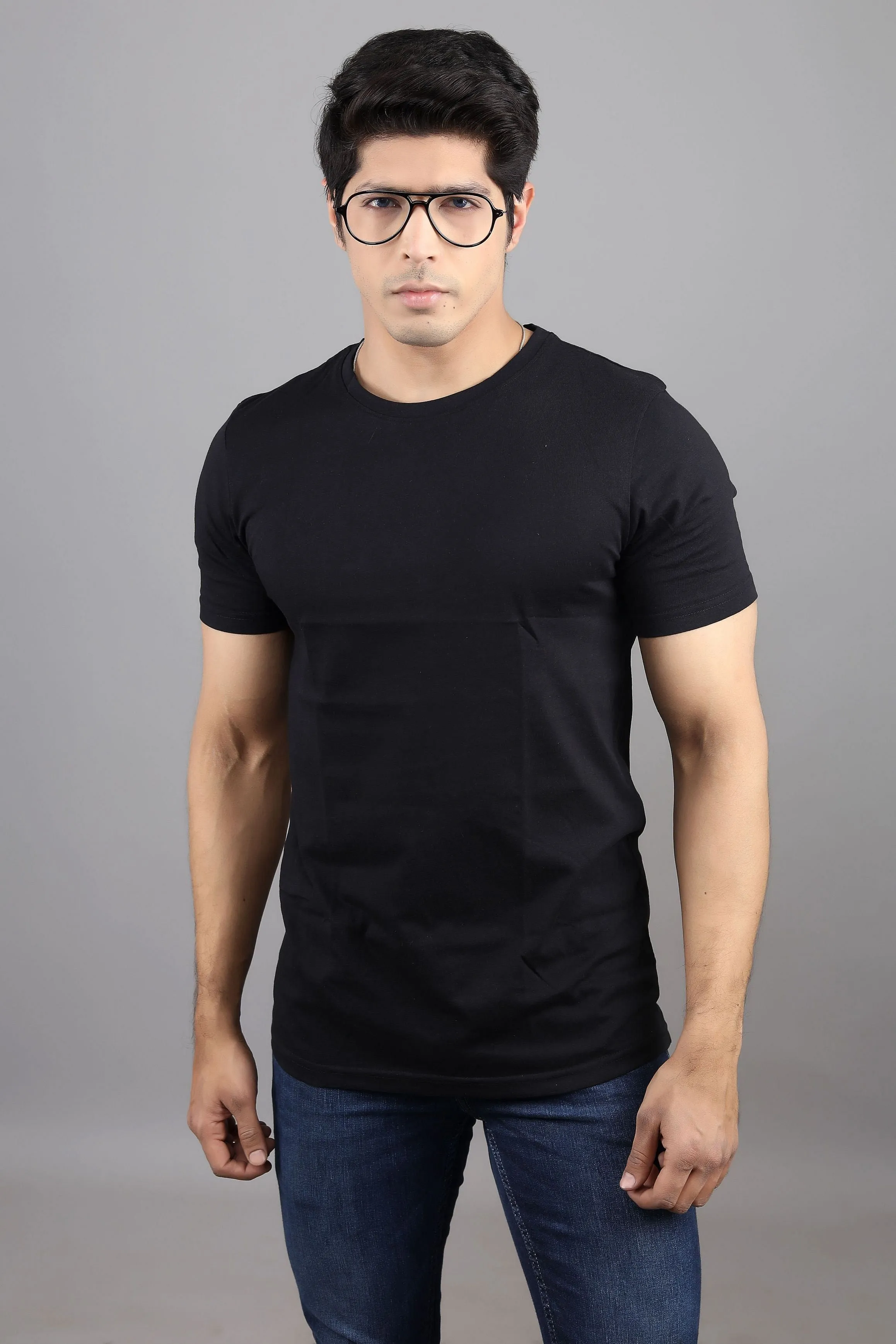 T shirt Men Black Solid Round Neck Pure Cotton